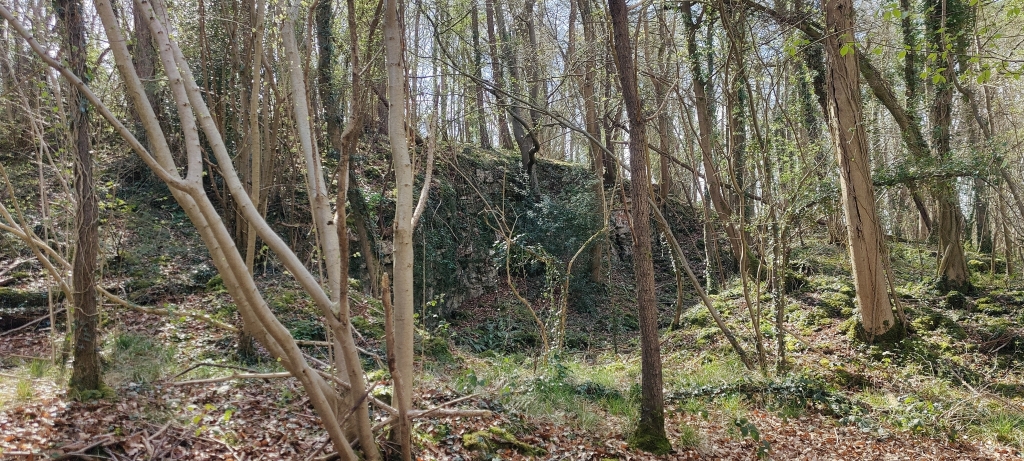 Small limestone quarry